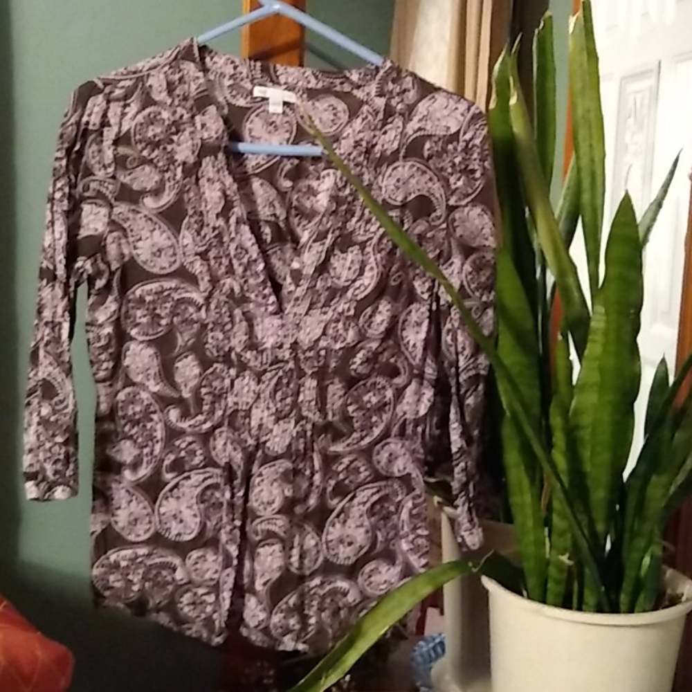 Gap button down shirt
